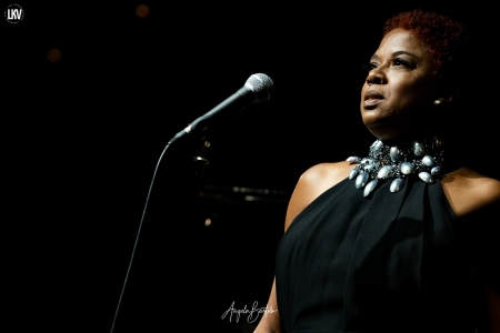 La cantante Joyce Elaine Yuille