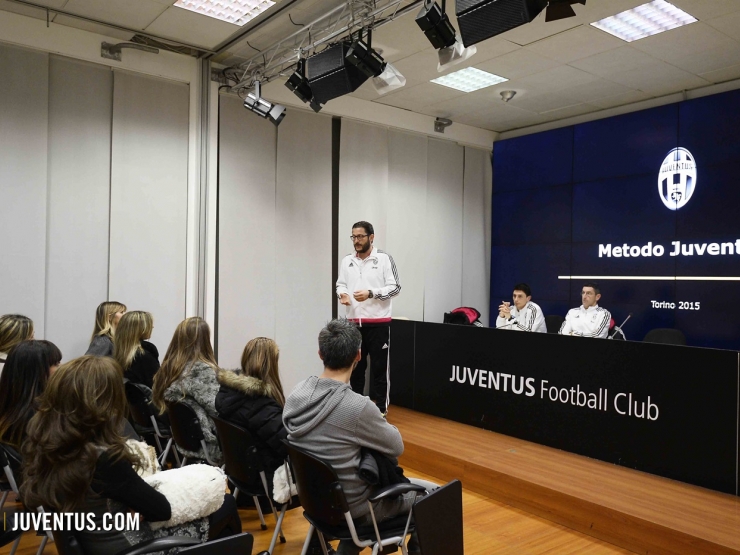 Baldini con i genitori delle giovani leve juventine