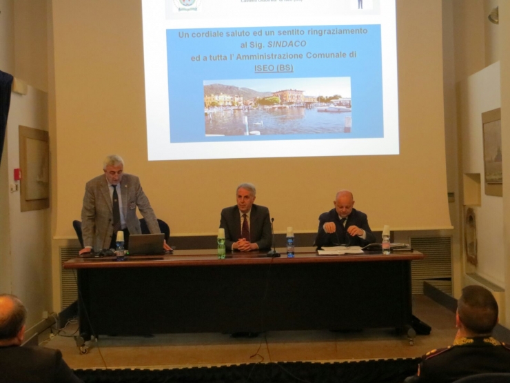 Da sinistra: Francesco Biasetti Vice Presidente di IPA Brescia, il Sindaco di Iseo Riccardo Venchiarutti e Roberto Novelli Comandante della Polizia Locale di Brescia