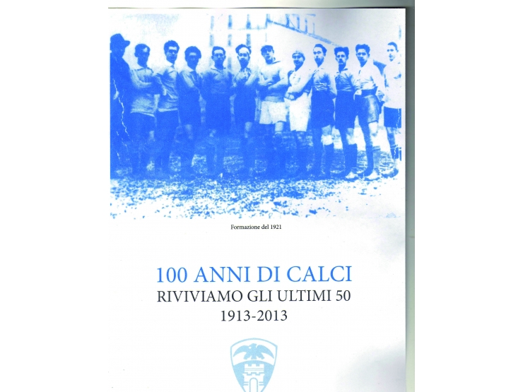 La copertina del volume dedicato alla storia del Palazzolo Calcio