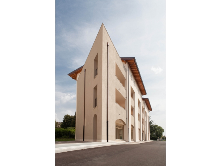 Il palazzo Bettoloni sede dell'associazione pensionati