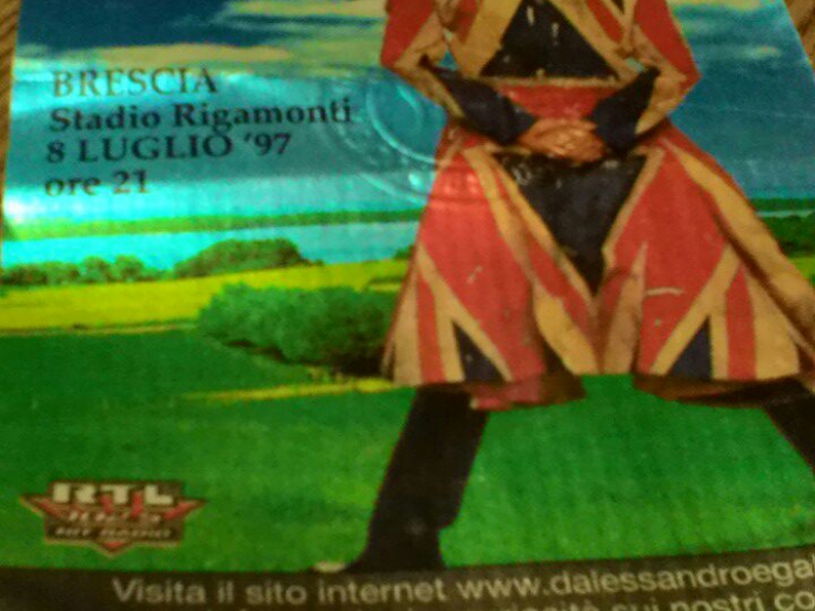 Il biglietto dell'esibizione bresciana di Bowie nel 1997 (archivio Roberto Parolari)